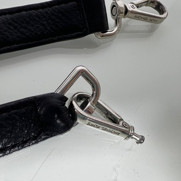 Michael Kors Black Pebbled Leather Handbag Shoulder Bag Silver Hardware *READ - Picture 16 of 16